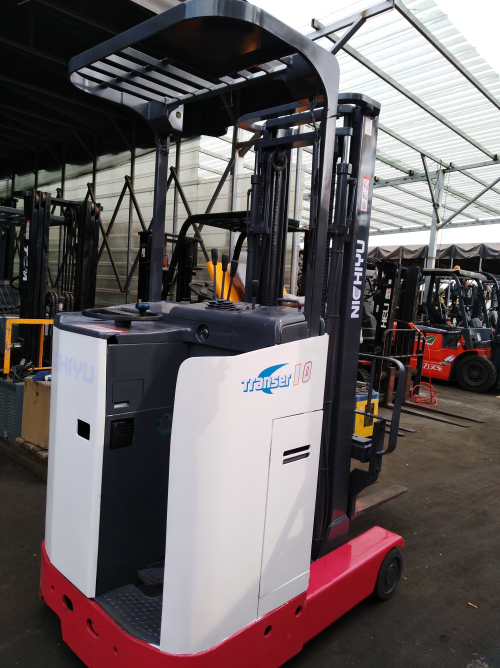 進(jìn)口電動(dòng)叉車