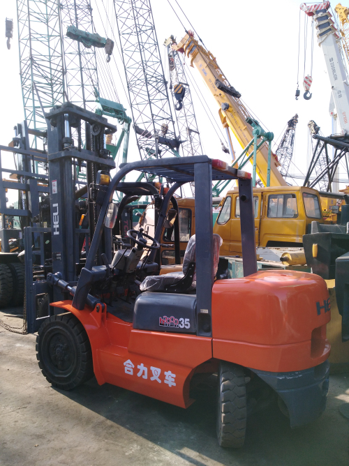 合力柴油叉車(chē)