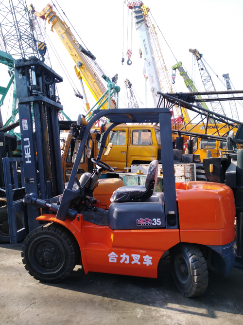 合力柴油叉車(chē)