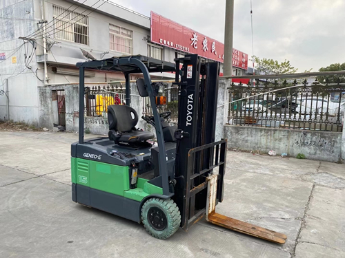 進(jìn)口豐田電動叉車